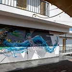 Wot Surf Social Hostel Ericeira