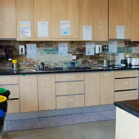 ホステル Wot Surf Social *