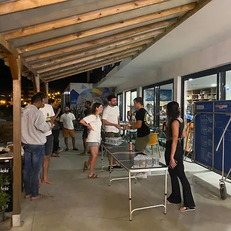 Wot Surf Social ホステル *