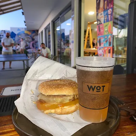 ホステル Wot Surf Social エリセイラ