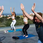 Wot Surf Social Hostel Ericeira