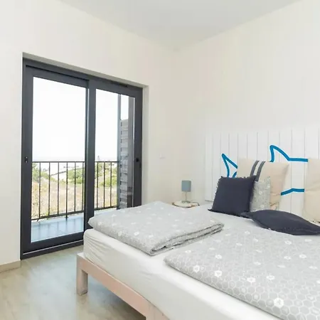 אכסניה Wot Surf Social *