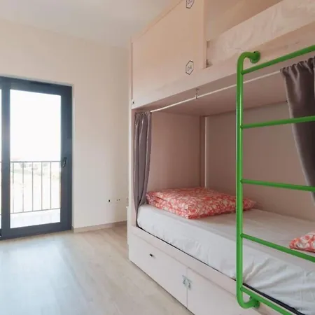 Hostal Wot Surf Ericeira