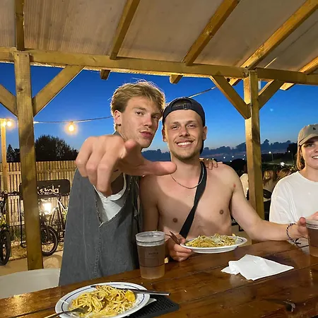 Hostal Wot Surf