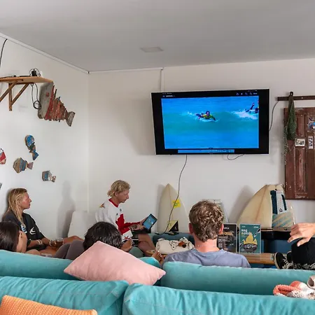 Wot Surf Social * إيريسييرا