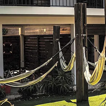 Hostel Wot Surf Social Ericeira