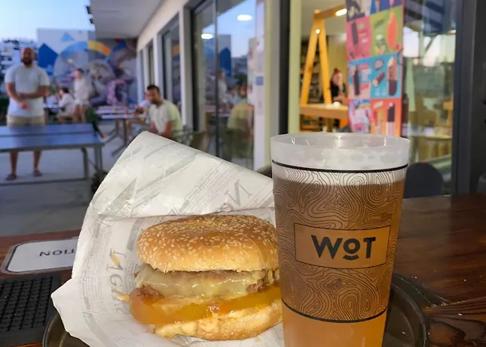 Hostel Wot Surf Social Ericeira