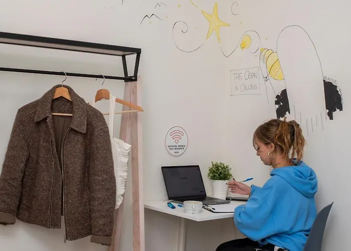 Hostel Wot Surf Social Ericeira